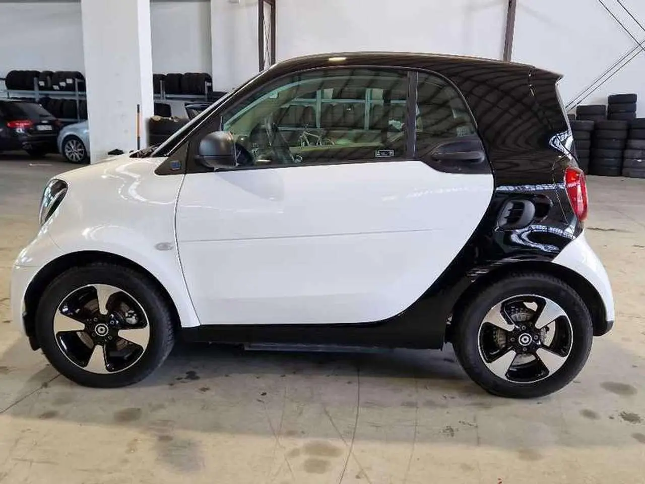 Photo 1 : Smart Fortwo 2021 Électrique