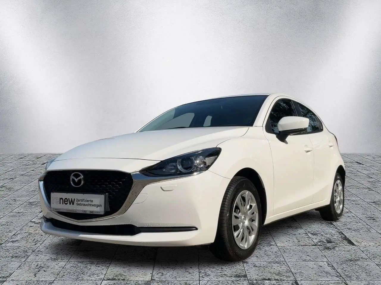 Photo 1 : Mazda 2 2021 Petrol