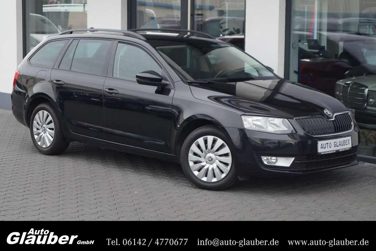 Photo 1 : Skoda Octavia 2015 Petrol