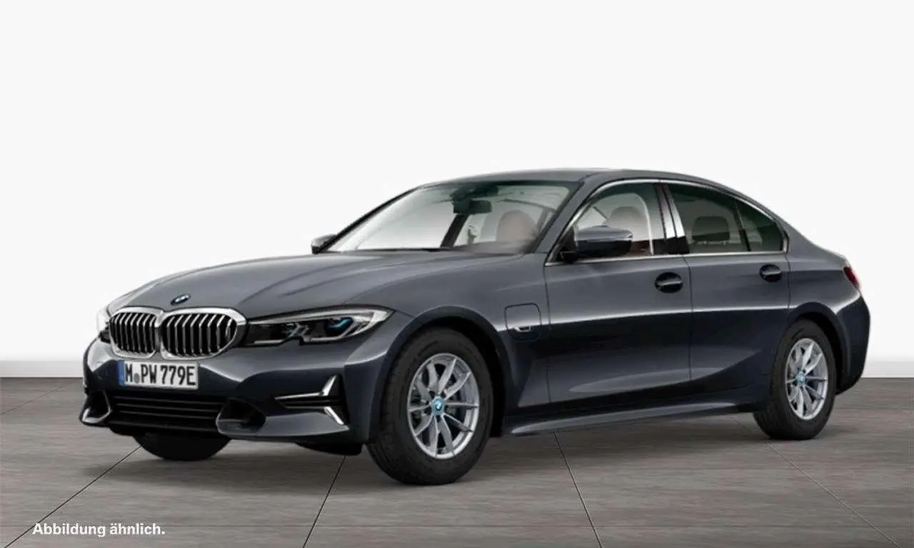 Photo 1 : Bmw Serie 3 2021 Hybrid