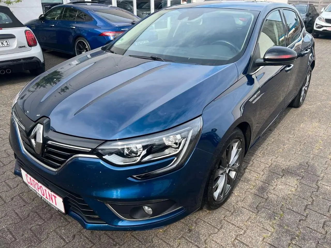 Photo 1 : Renault Megane 2017 Essence