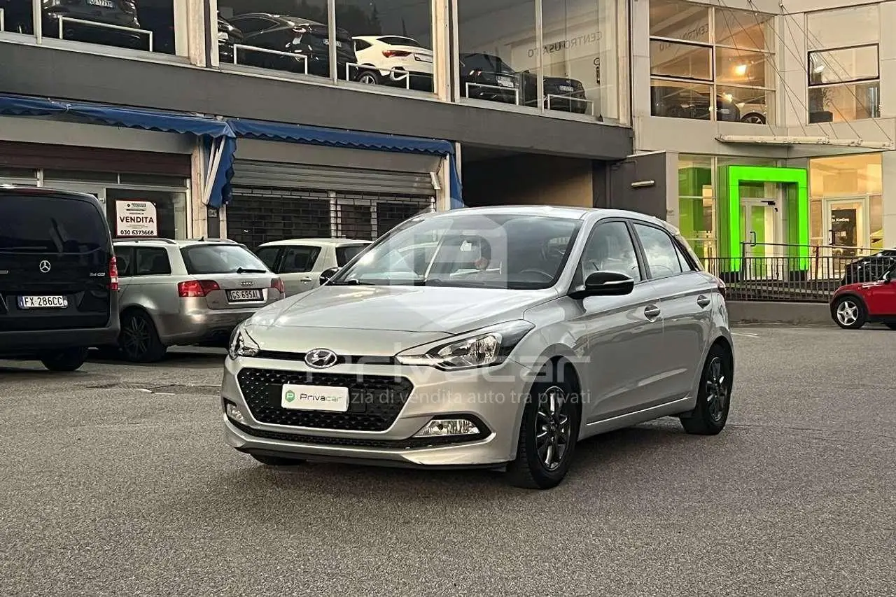 Photo 1 : Hyundai I20 2018 LPG