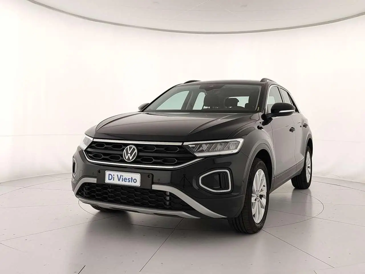 Photo 1 : Volkswagen T-roc 2023 Petrol