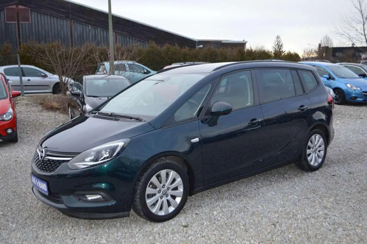 Photo 1 : Opel Zafira 2017 Essence