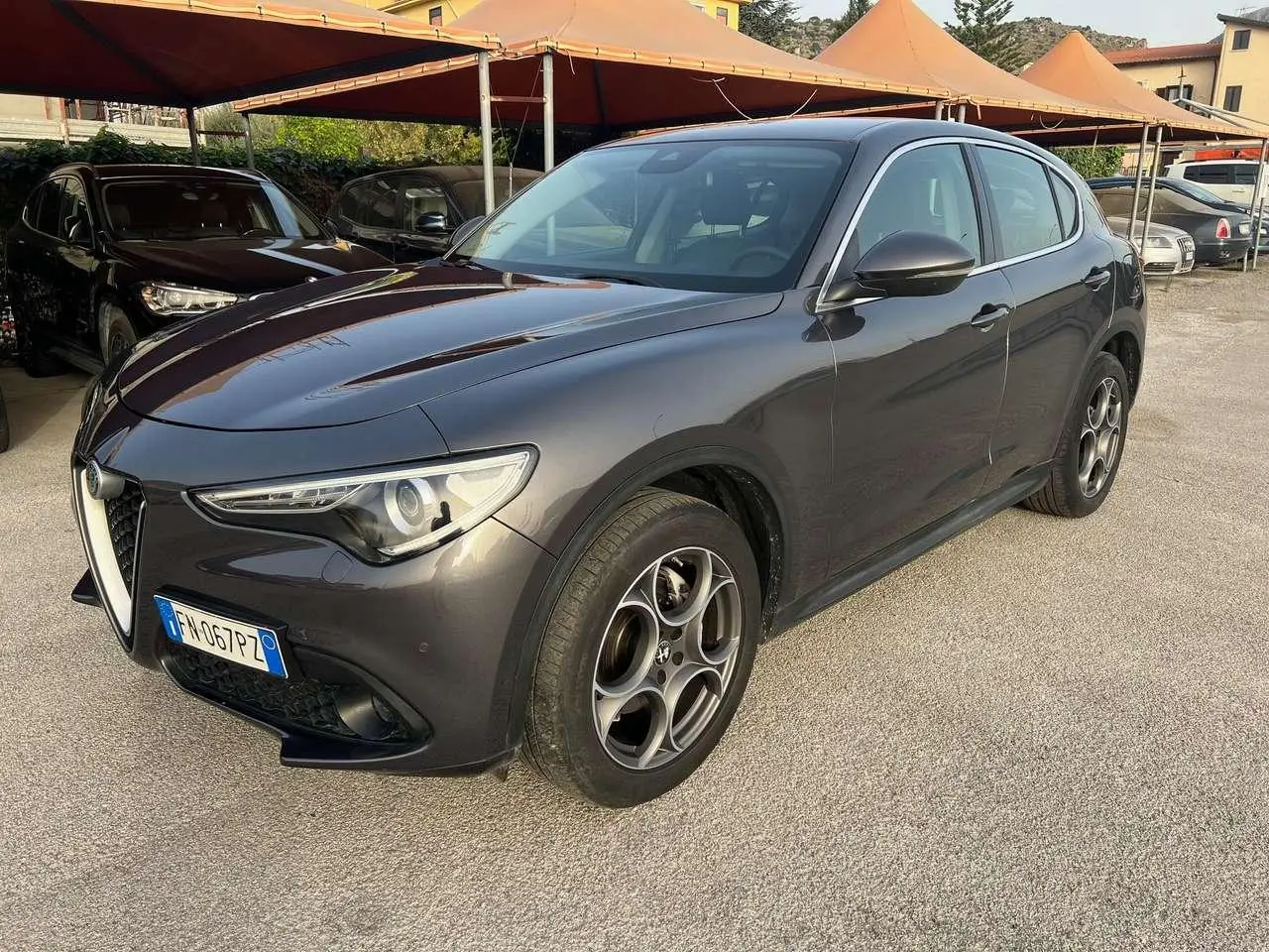 Photo 1 : Alfa Romeo Stelvio 2018 Diesel