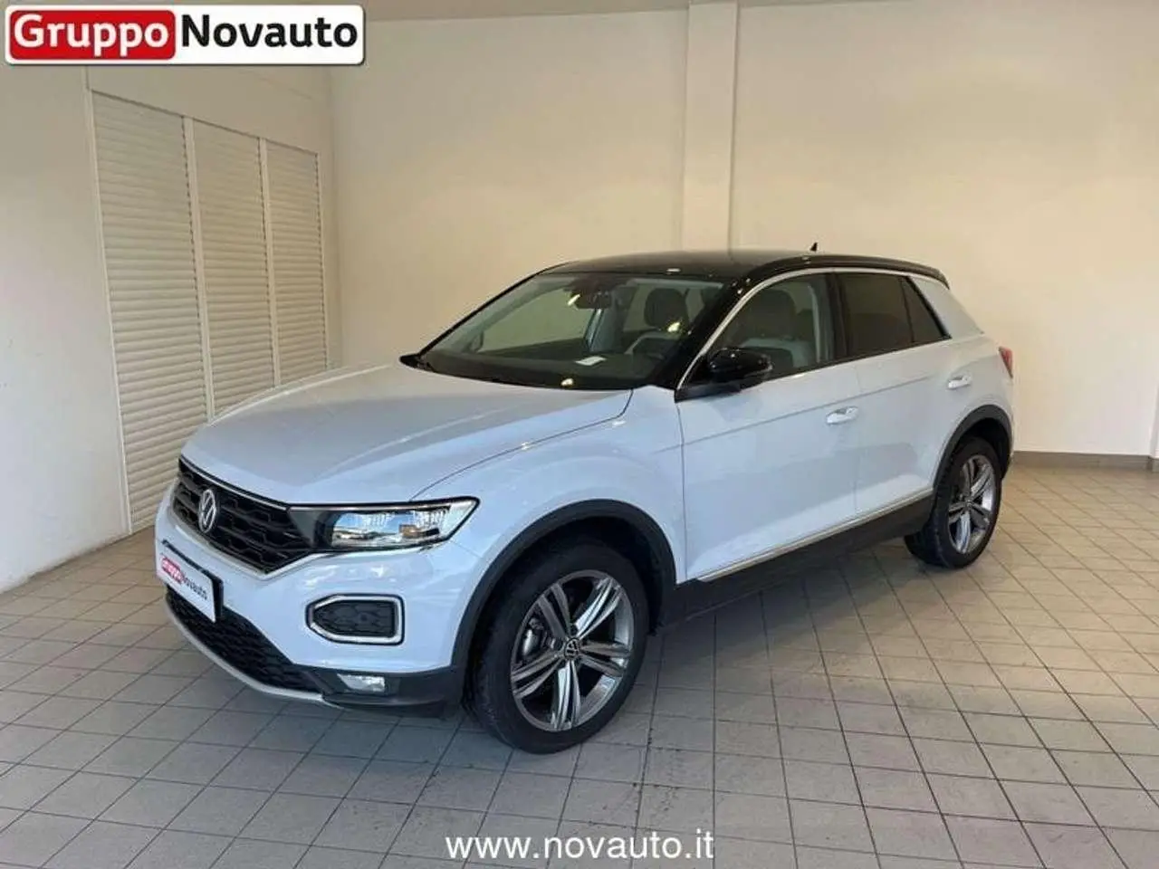 Photo 1 : Volkswagen T-roc 2022 Petrol