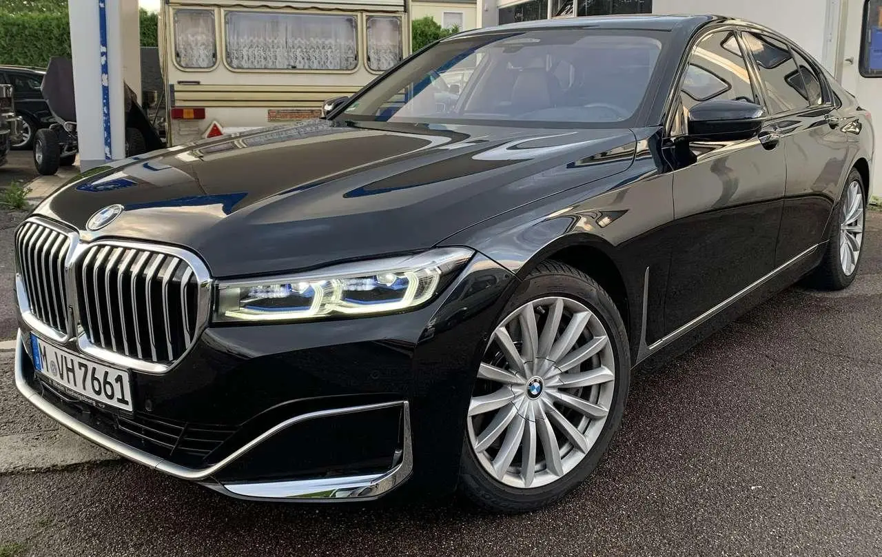 Photo 1 : Bmw Serie 7 2019 Petrol