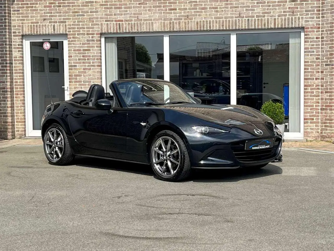 Photo 1 : Mazda Mx-5 2023 Essence