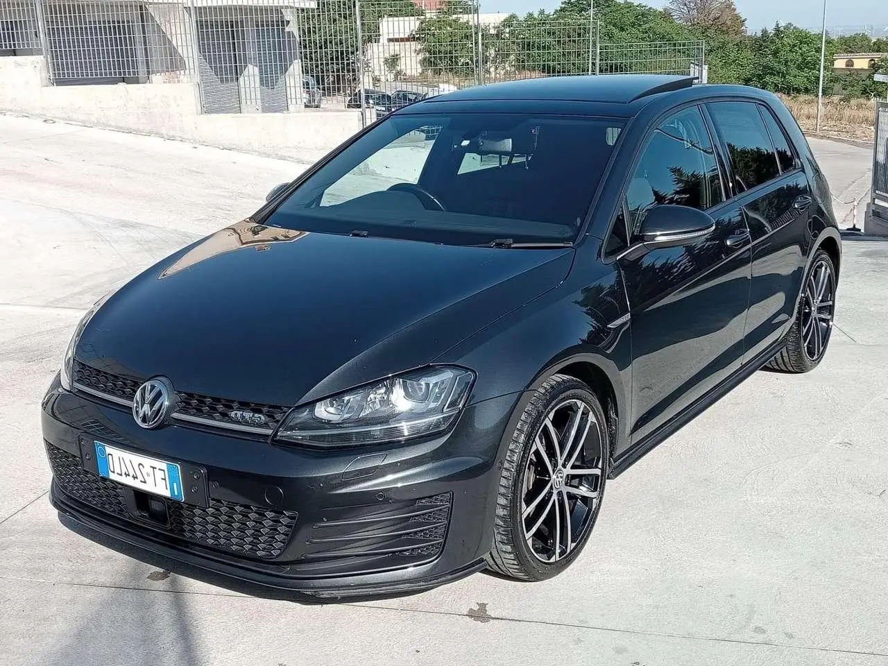 Photo 1 : Volkswagen Golf 2014 Diesel