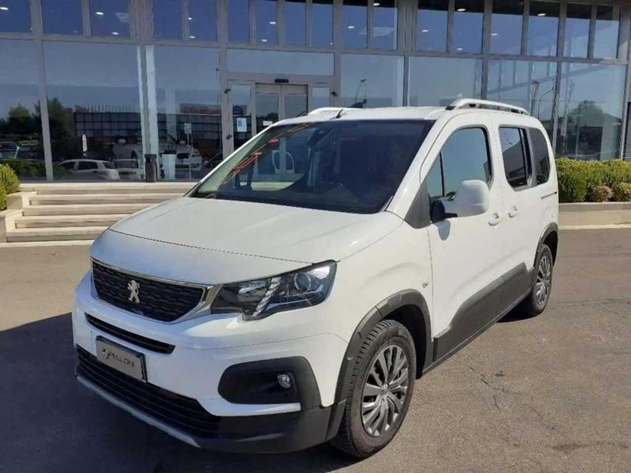 Photo 1 : Peugeot Rifter 2019 Petrol