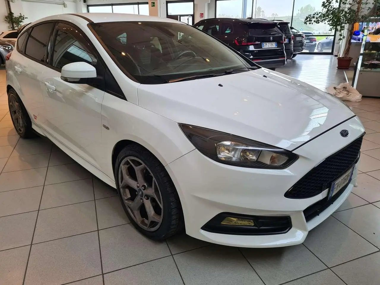 Photo 1 : Ford Focus 2015 Petrol