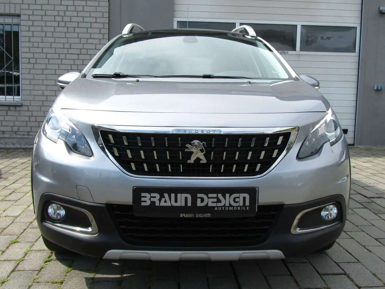 Photo 1 : Peugeot 2008 2016 Petrol