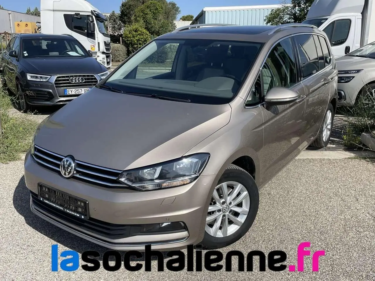 Photo 1 : Volkswagen Touran 2018 Petrol