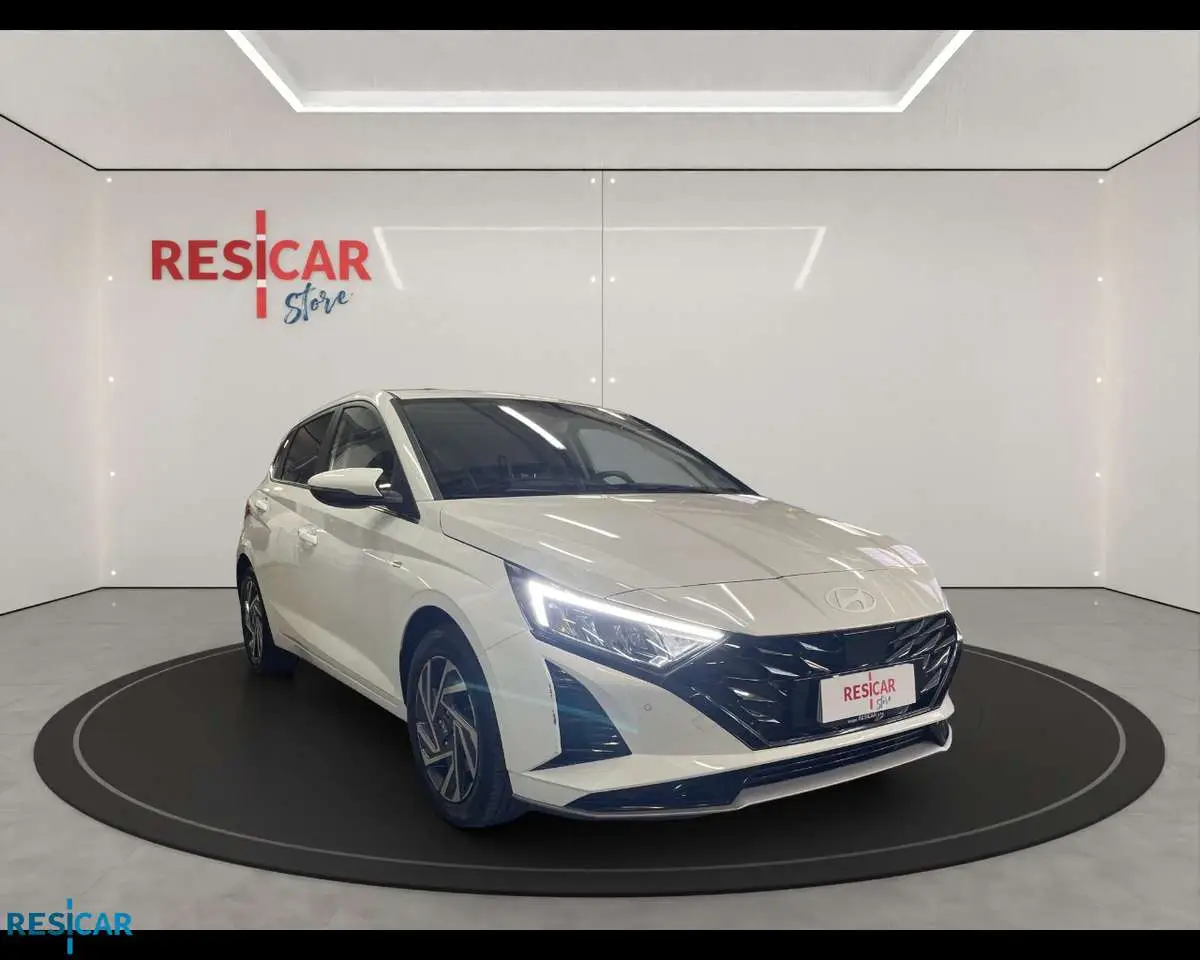 Photo 1 : Hyundai I20 2023 Hybride