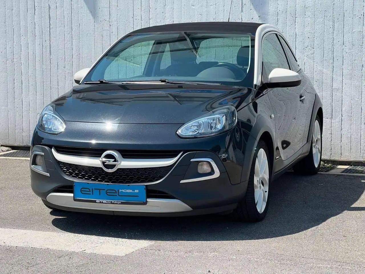 Photo 1 : Opel Adam 2015 Petrol