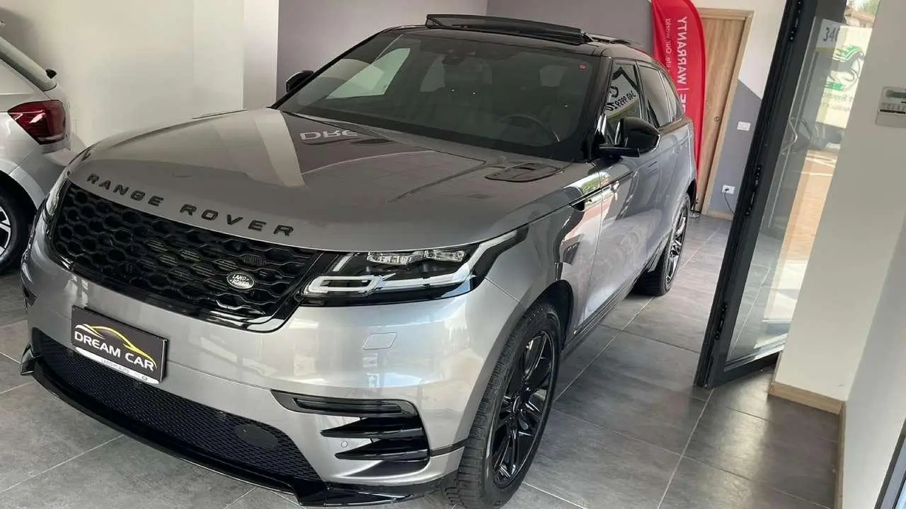 Photo 1 : Land Rover Range Rover Velar 2020 Essence