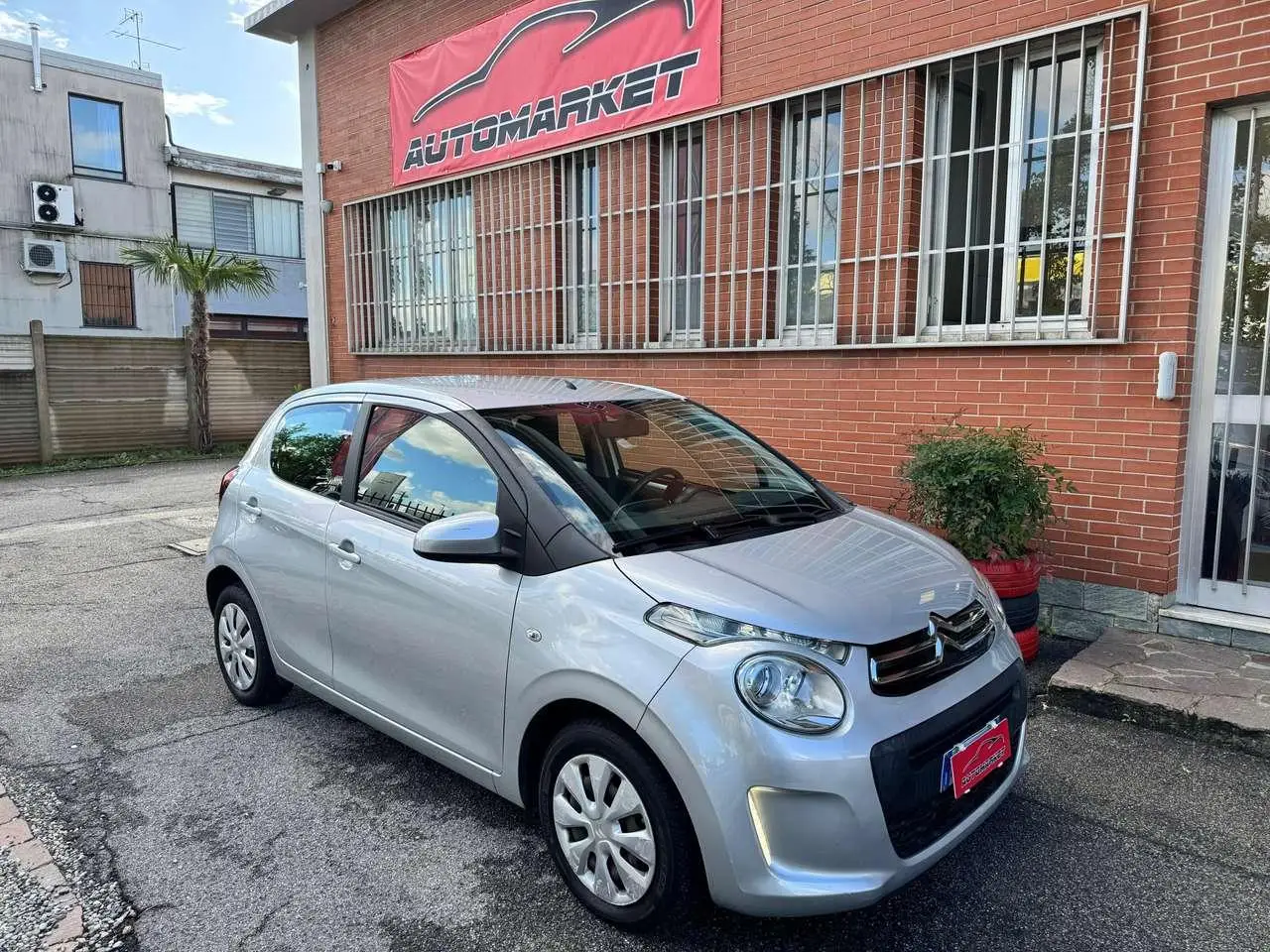 Photo 1 : Citroen C1 2015 Petrol