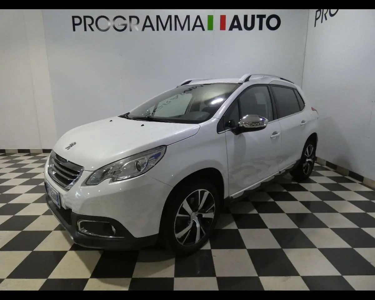 Photo 1 : Peugeot 2008 2015 Essence