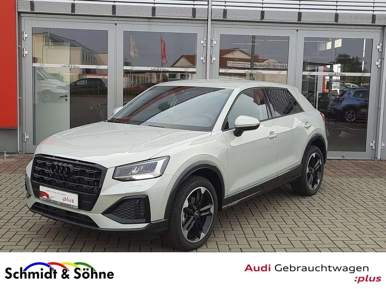 Photo 1 : Audi Q2 2024 Essence