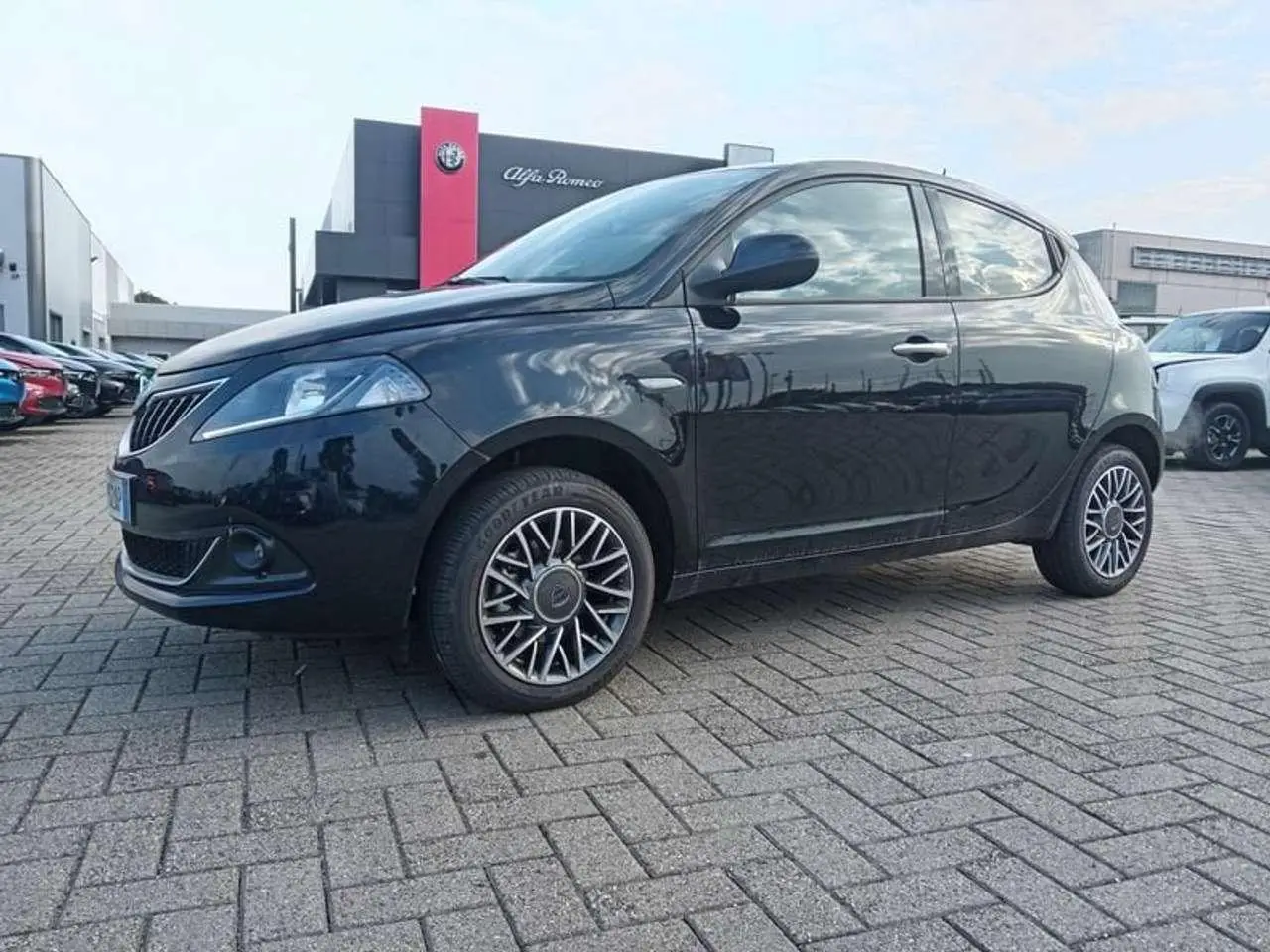 Photo 1 : Lancia Ypsilon 2023 Hybride