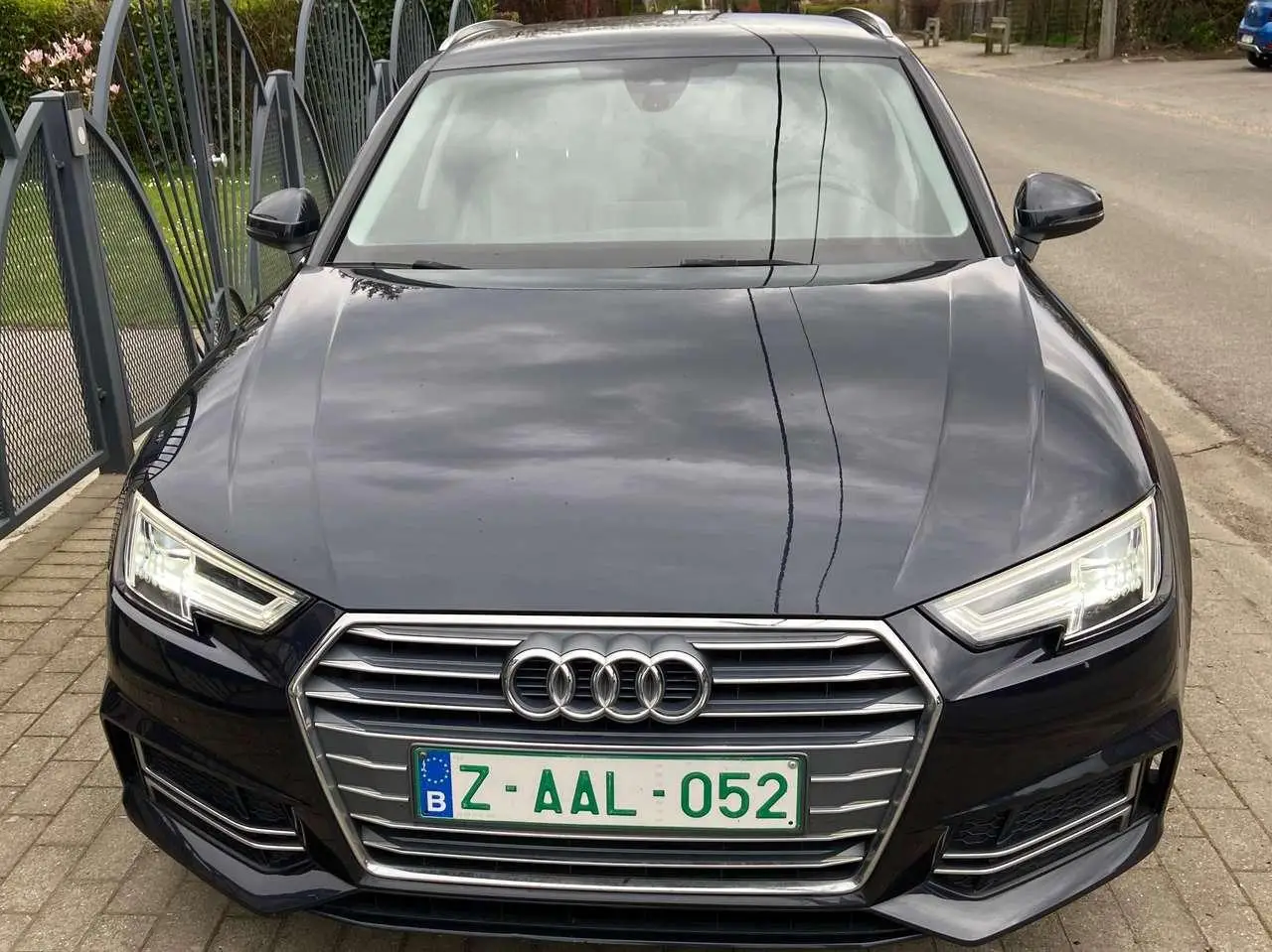 Photo 1 : Audi A4 2017 Diesel