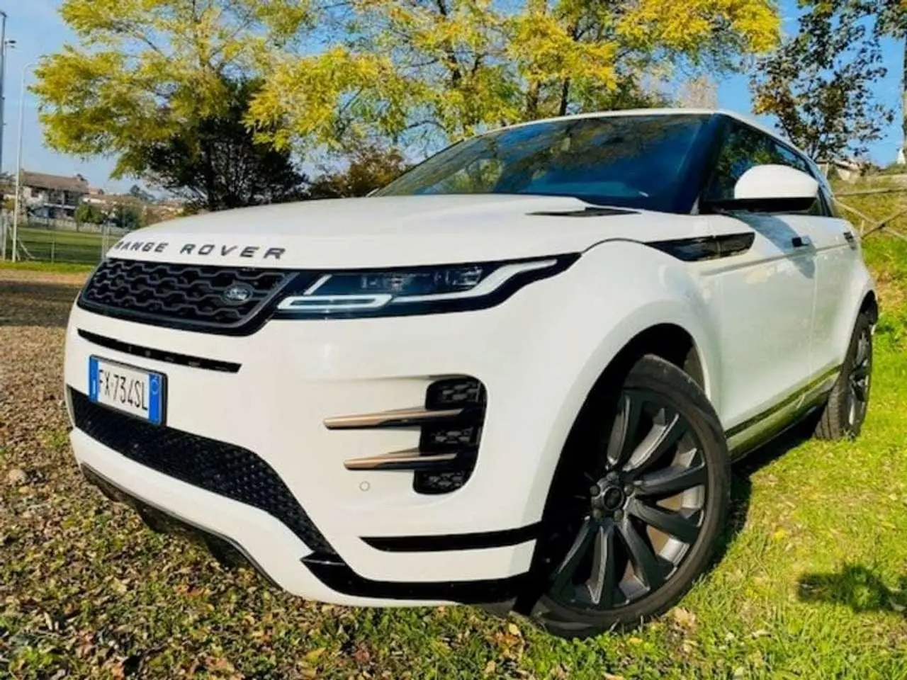 Photo 1 : Land Rover Range Rover Evoque 2019 Hybride