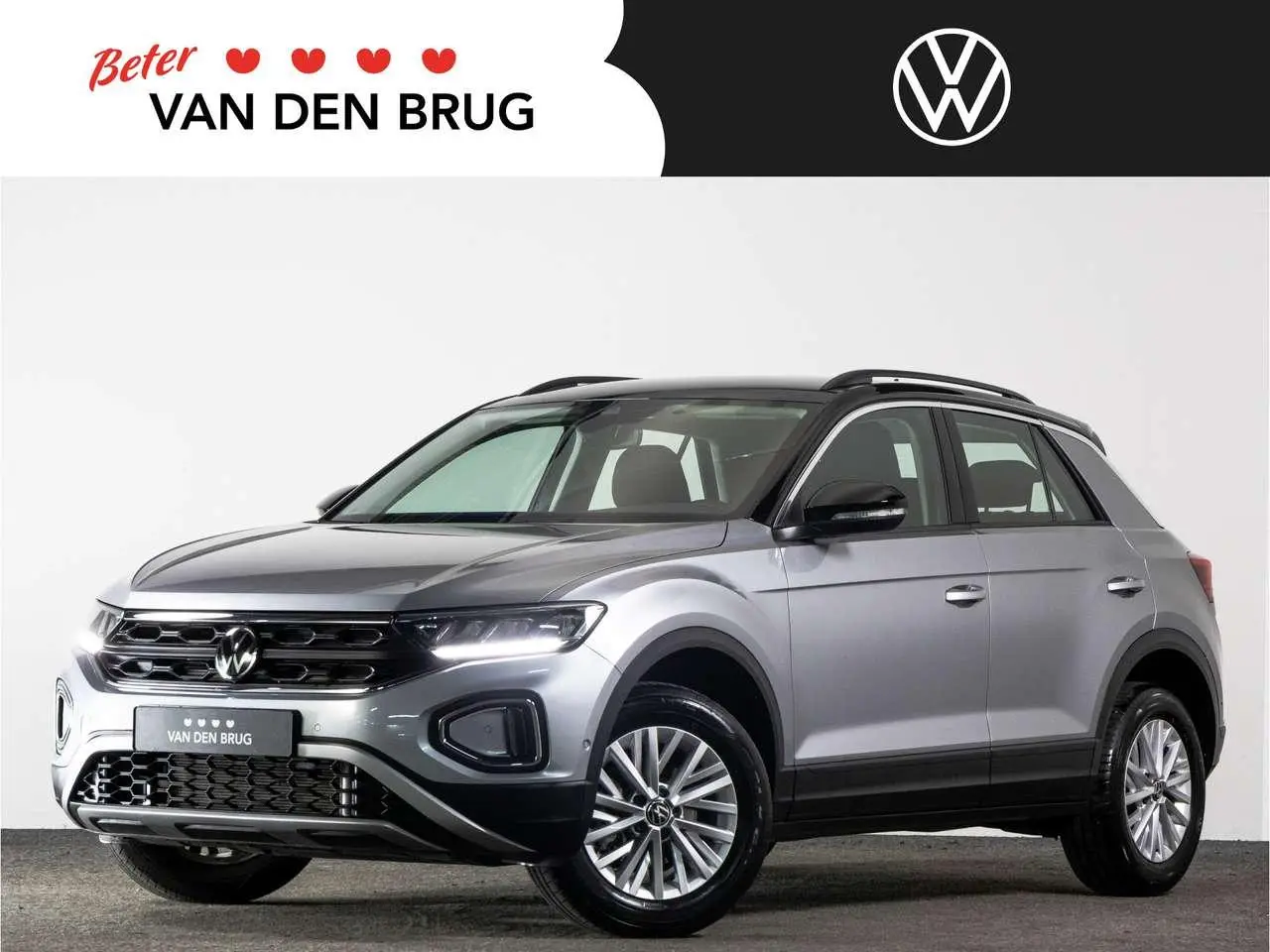 Photo 1 : Volkswagen T-roc 2023 Essence