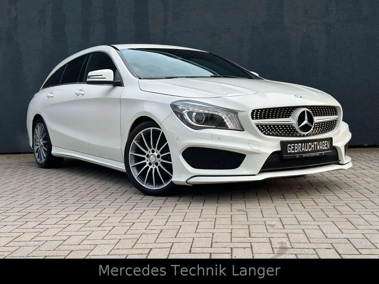 Photo 1 : Mercedes-benz Classe Cla 2015 Petrol