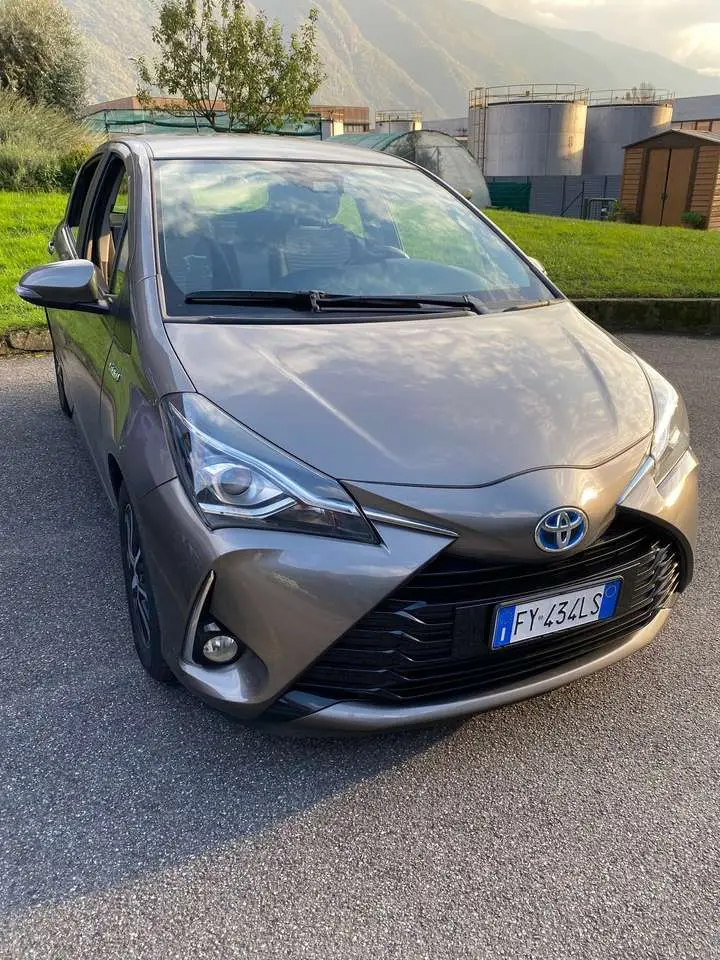 Photo 1 : Toyota Yaris 2019 Hybrid