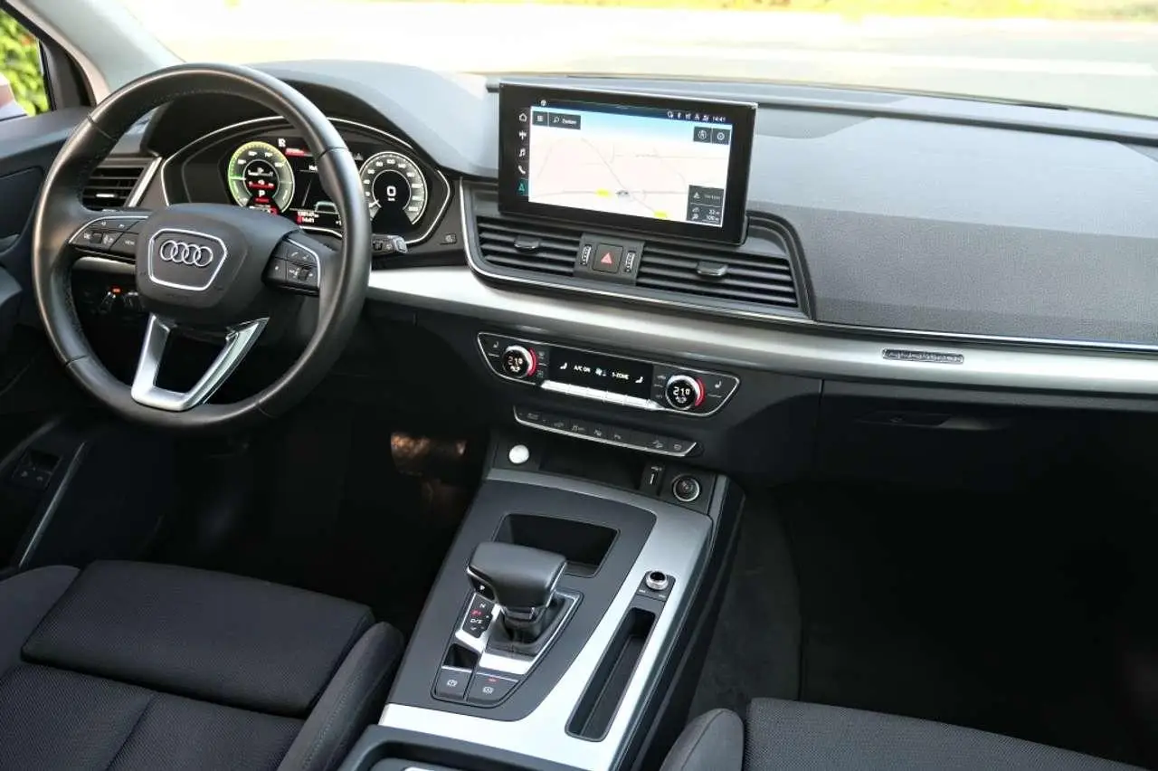 Photo 1 : Audi Q5 2021 Hybrid