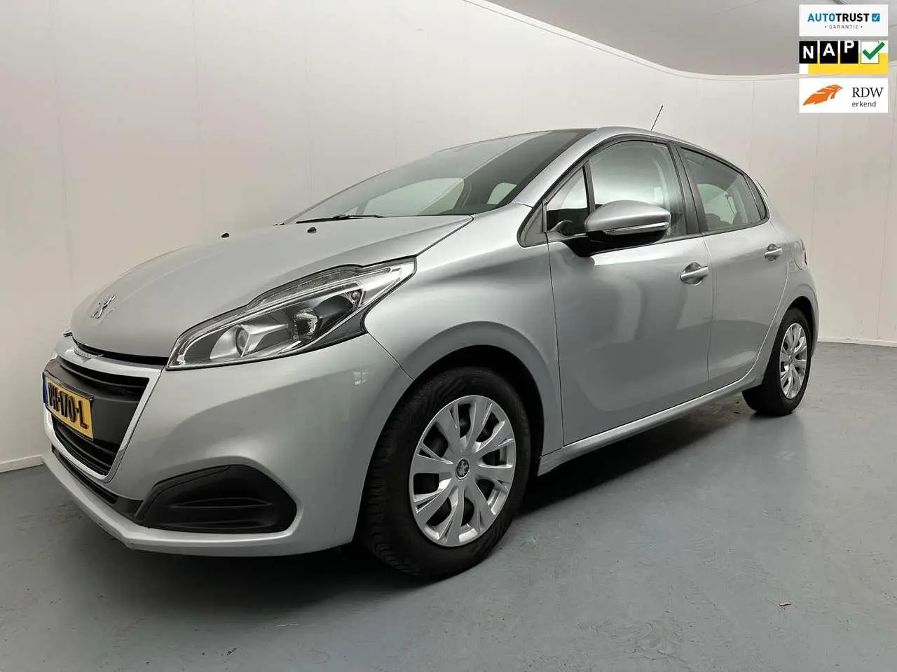 Photo 1 : Peugeot 208 2017 Diesel