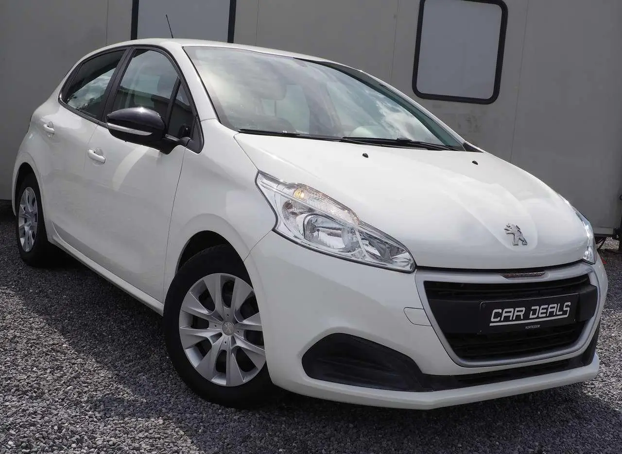 Photo 1 : Peugeot 208 2019 Petrol