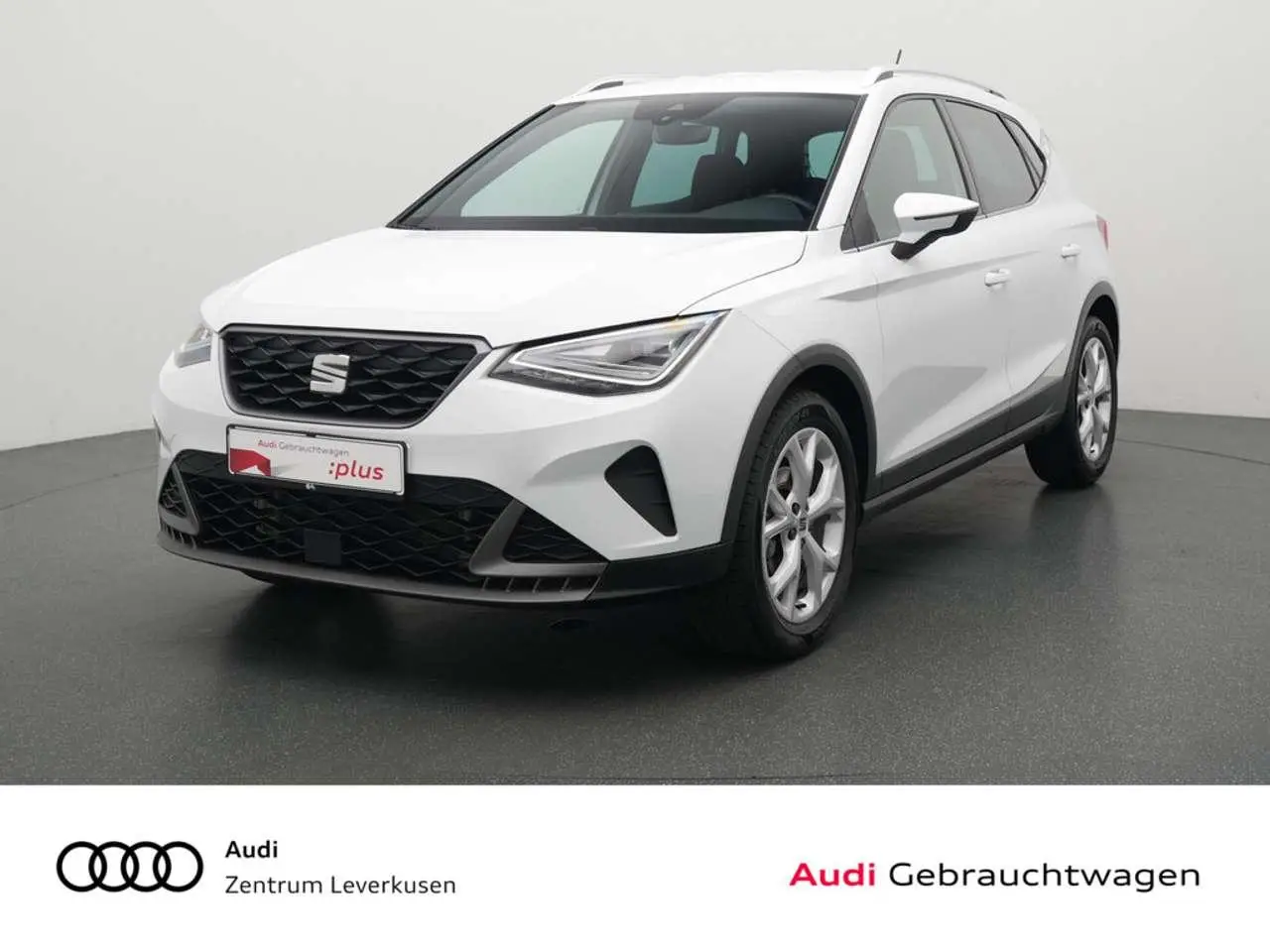 Photo 1 : Seat Arona 2023 Petrol