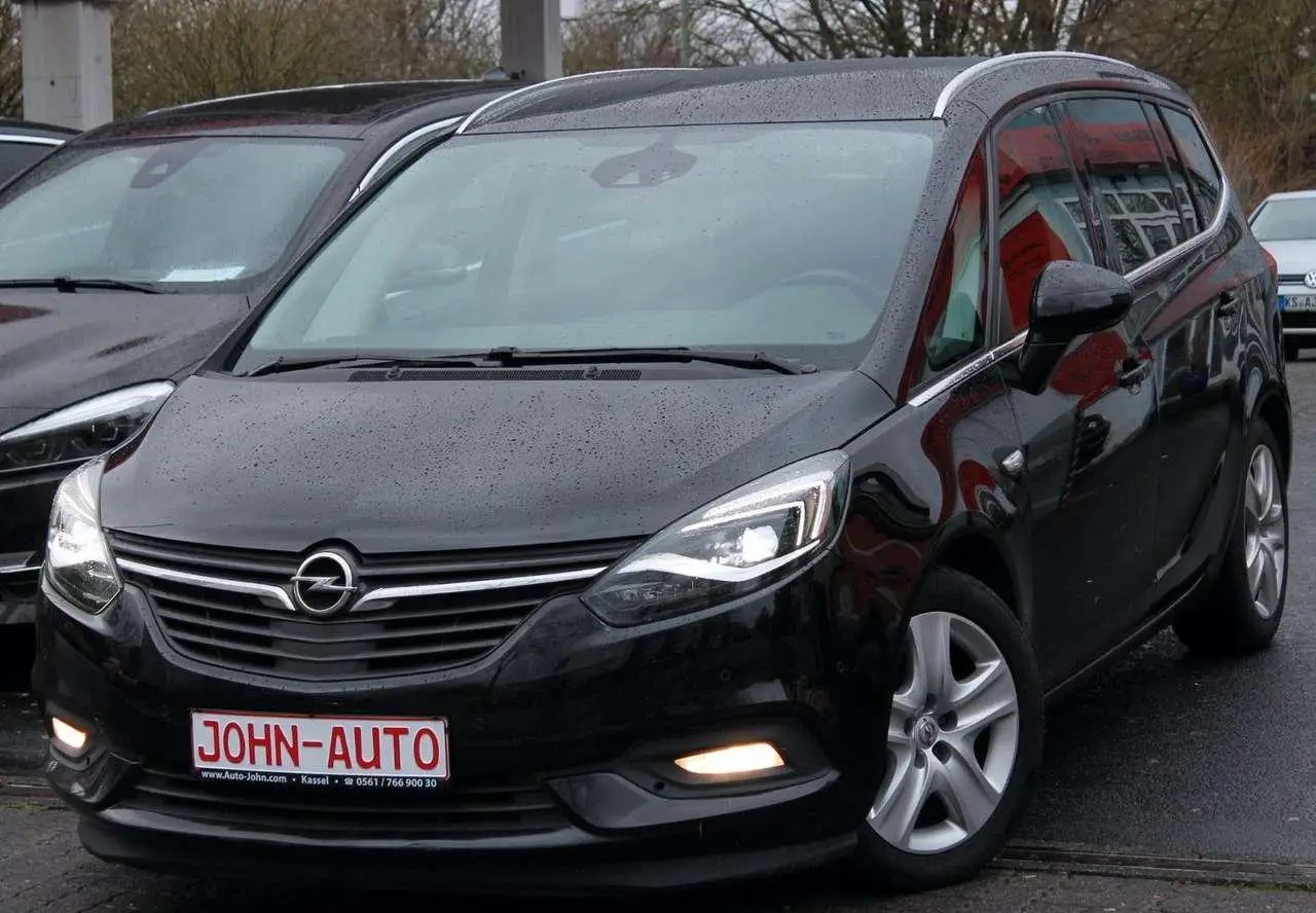 Photo 1 : Opel Zafira 2017 Diesel