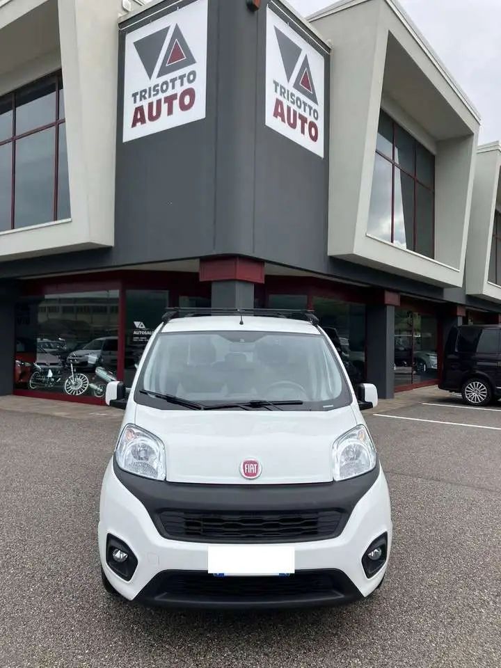 Photo 1 : Fiat Qubo 2018 Essence