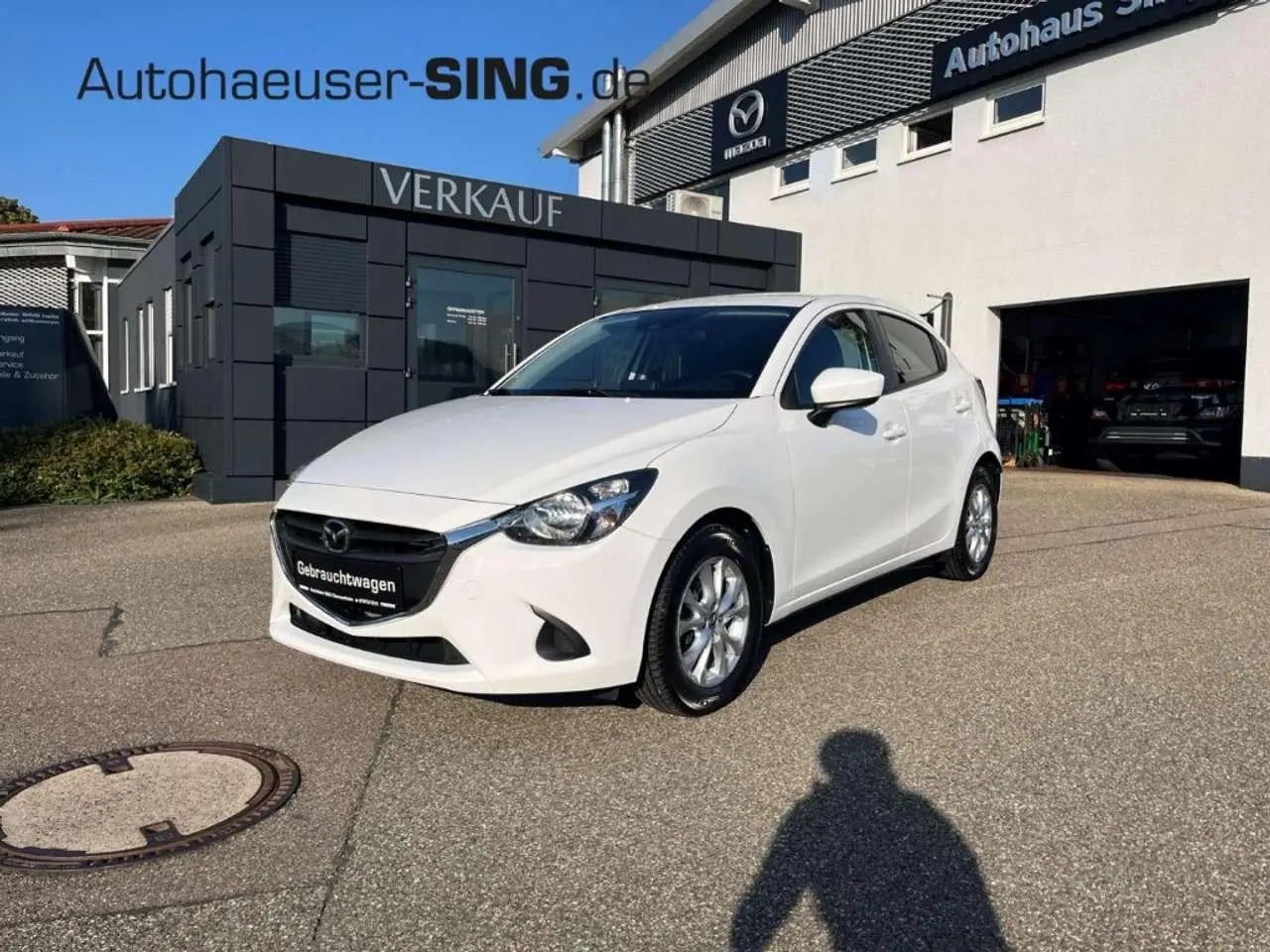 Photo 1 : Mazda 2 2018 Petrol