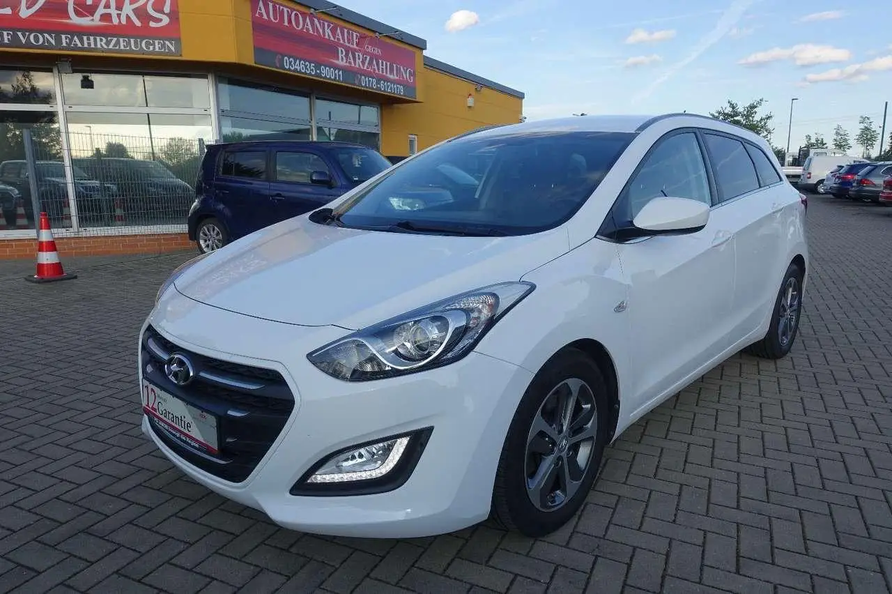 Photo 1 : Hyundai I30 2016 Petrol