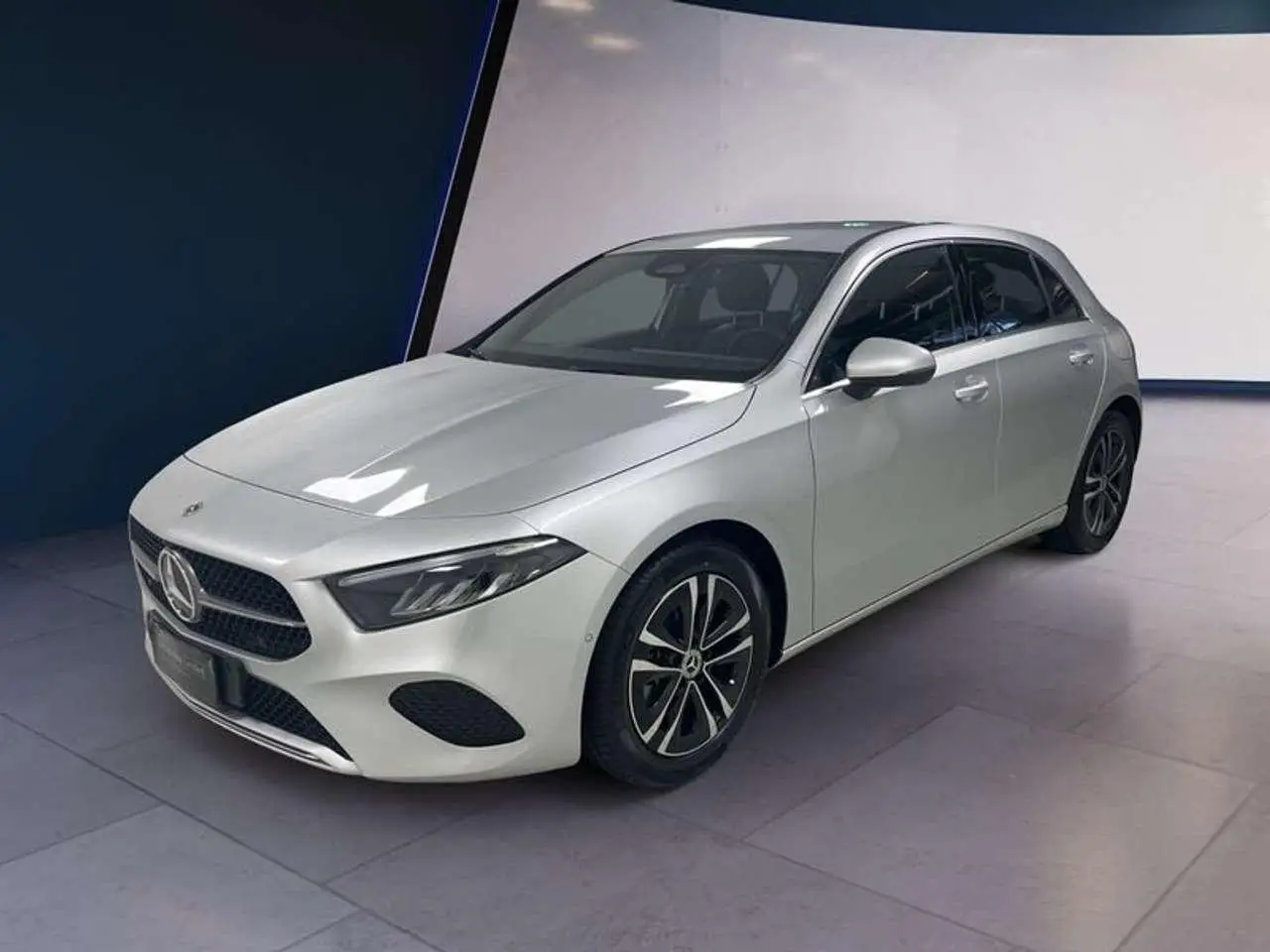 Photo 1 : Mercedes-benz Classe A 2023 Hybride