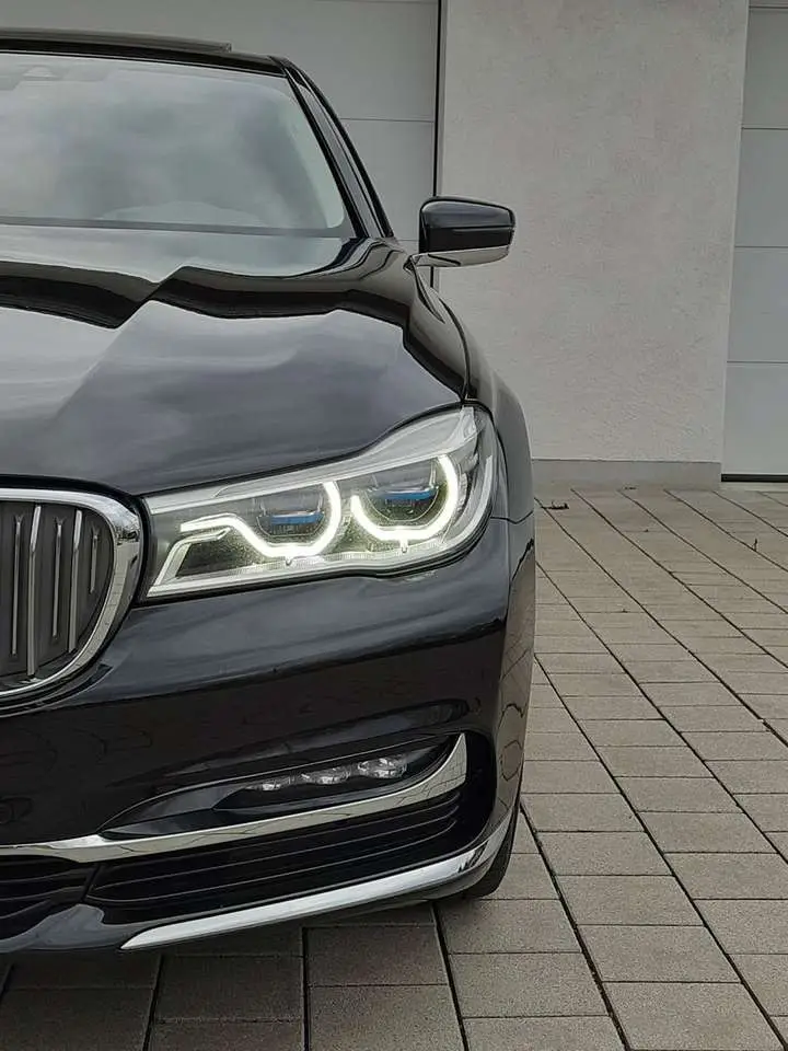 Photo 1 : Bmw Serie 7 2016 Diesel