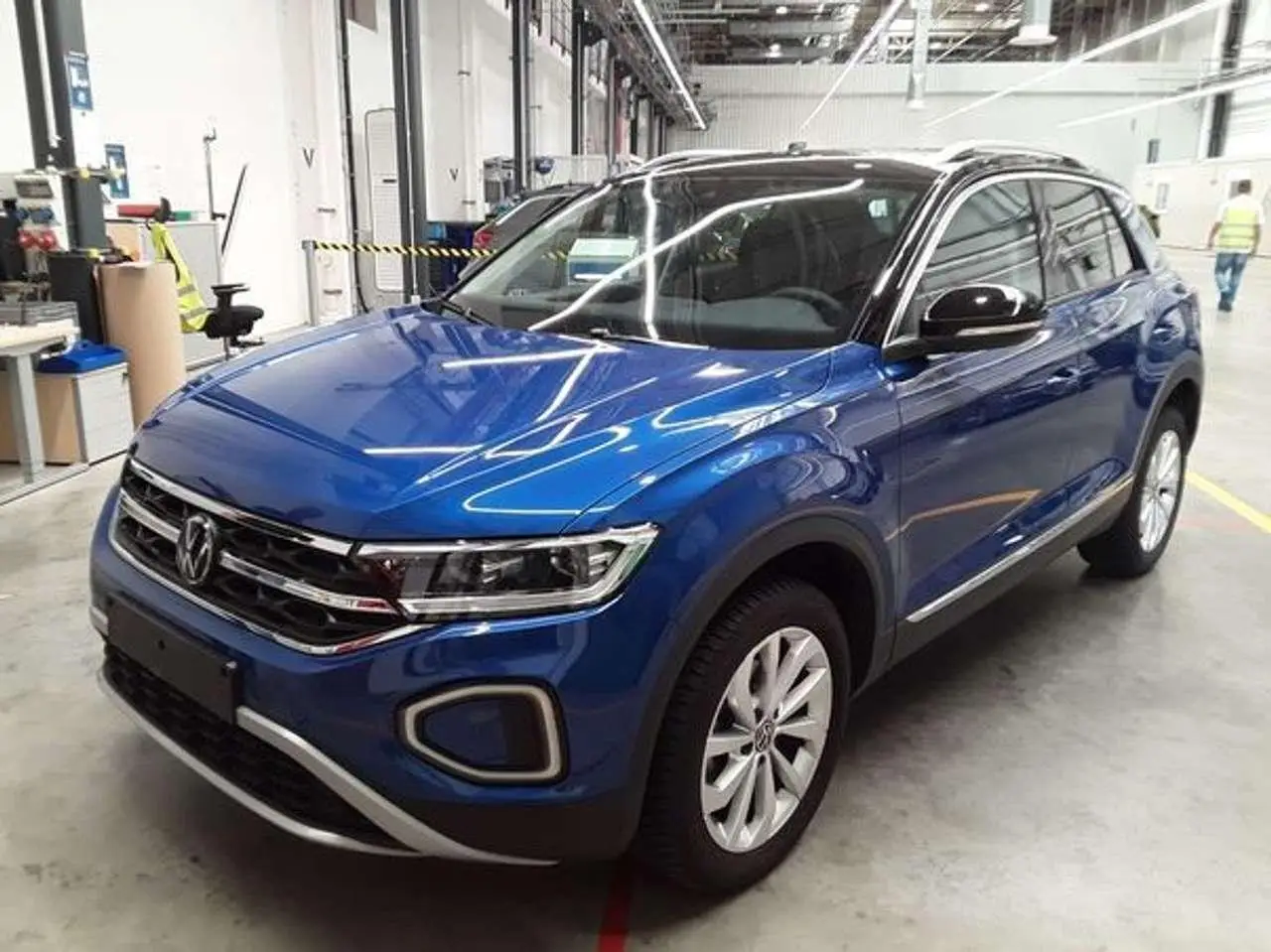 Photo 1 : Volkswagen T-roc 2023 Petrol