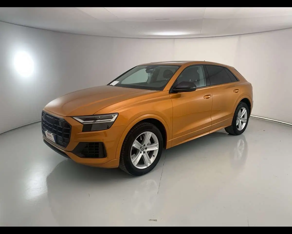 Photo 1 : Audi Q8 2018 Hybrid