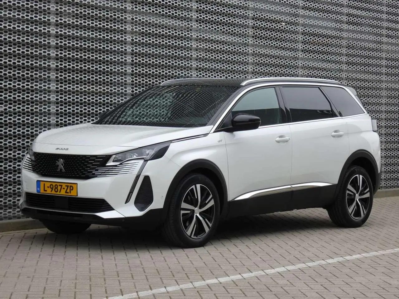 Photo 1 : Peugeot 5008 2021 Petrol