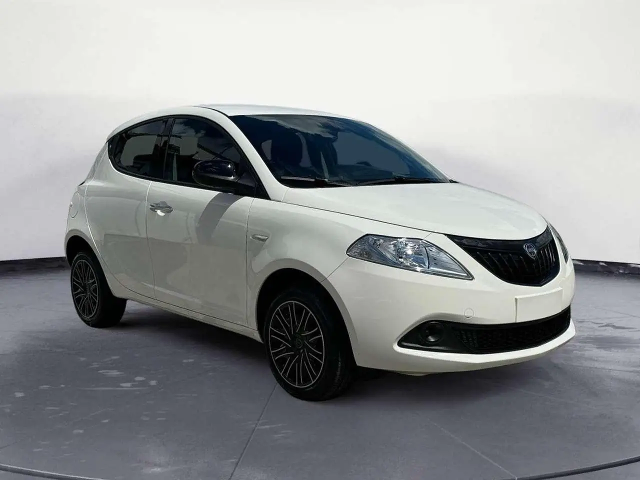 Photo 1 : Lancia Ypsilon 2023 Hybrid