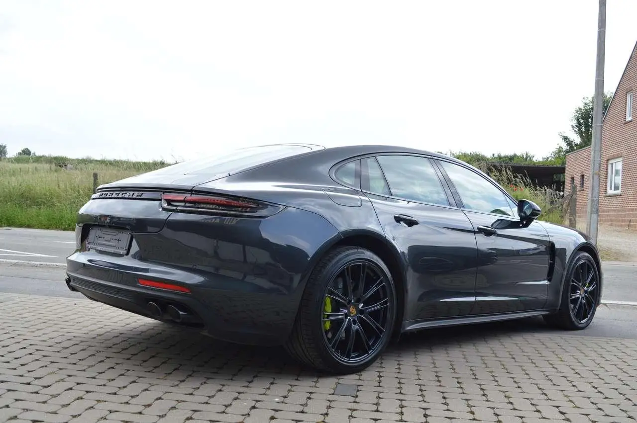 Photo 1 : Porsche Panamera 2019 Essence