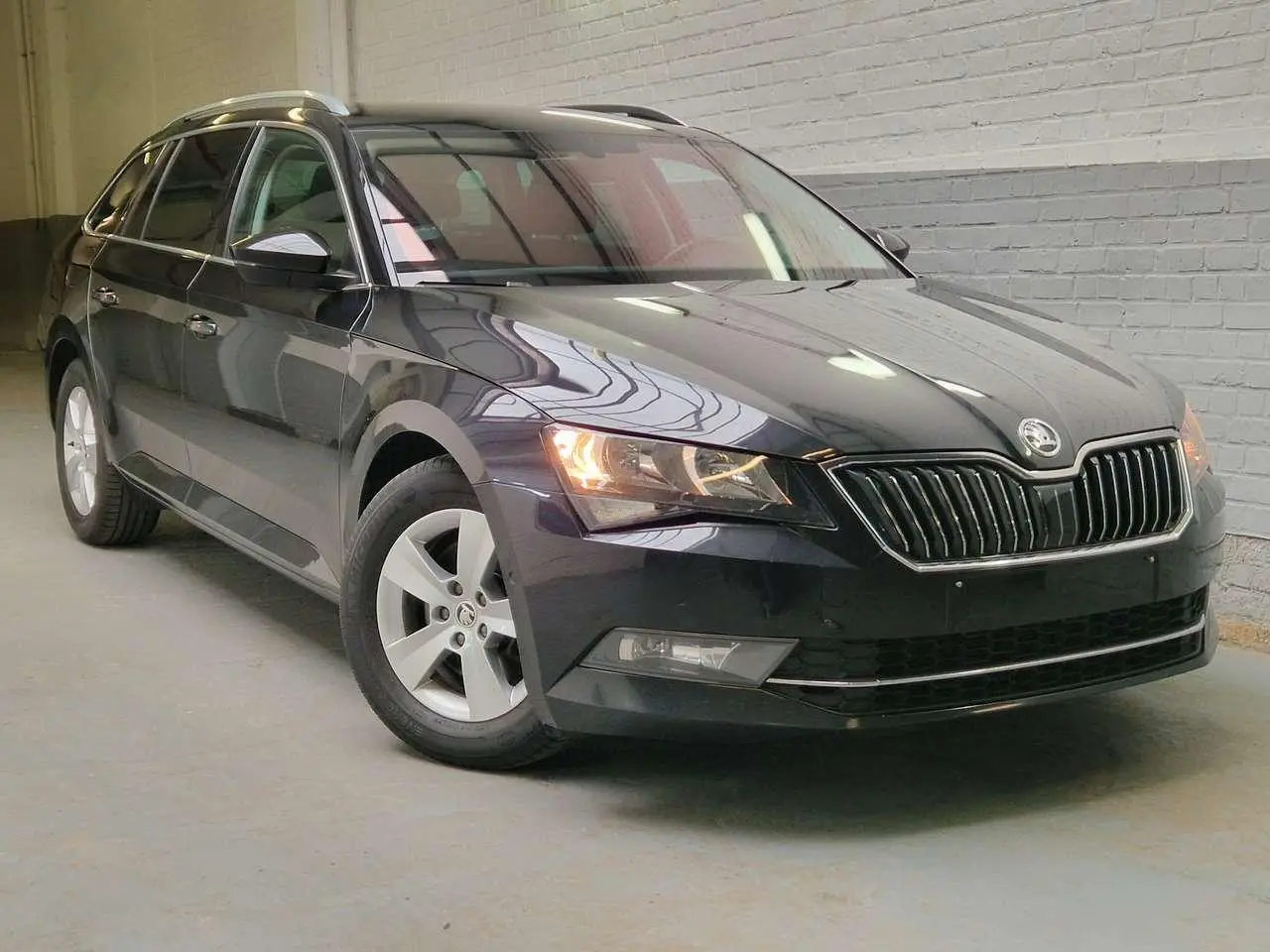 Photo 1 : Skoda Superb 2019 Diesel