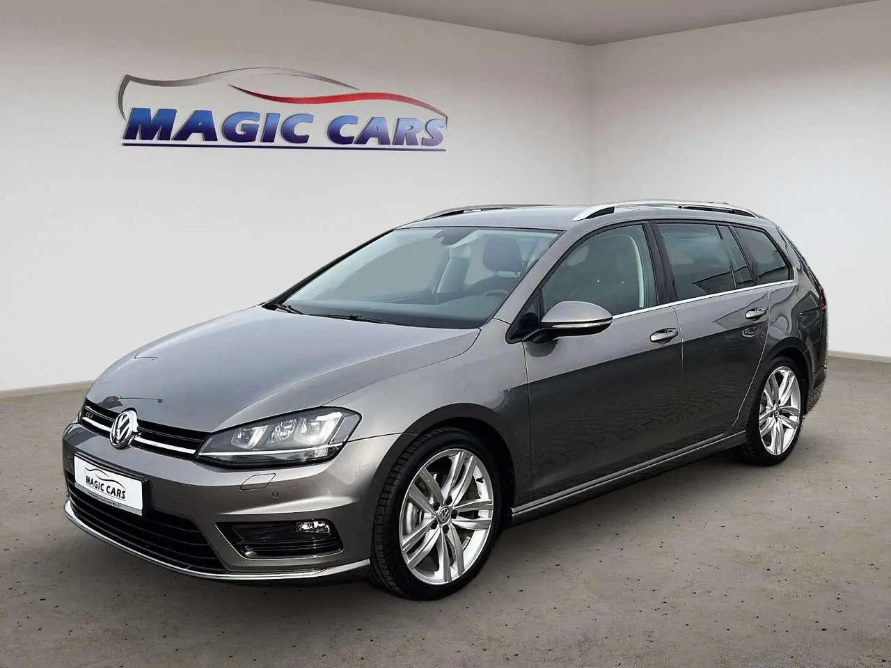 Photo 1 : Volkswagen Golf 2016 Petrol