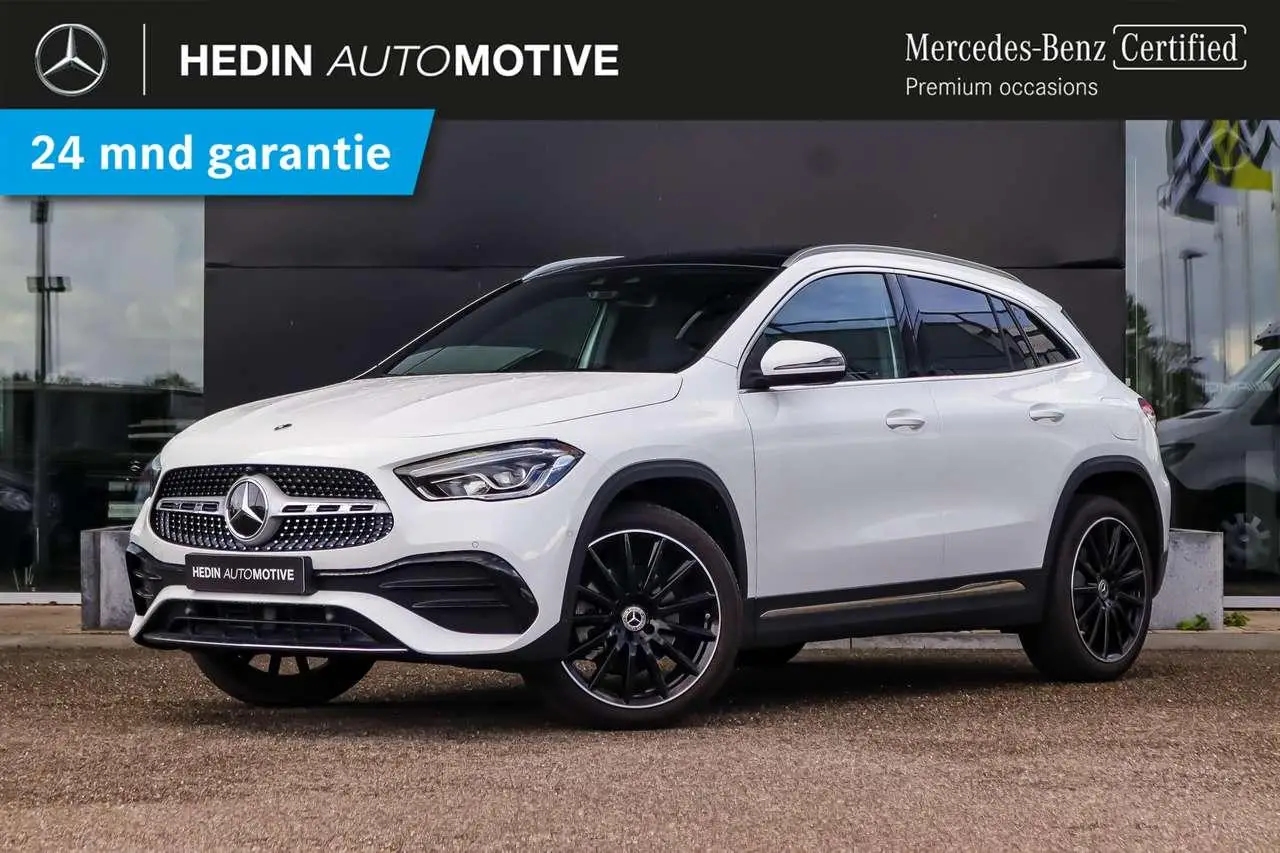 Photo 1 : Mercedes-benz Classe Gla 2023 Hybrid