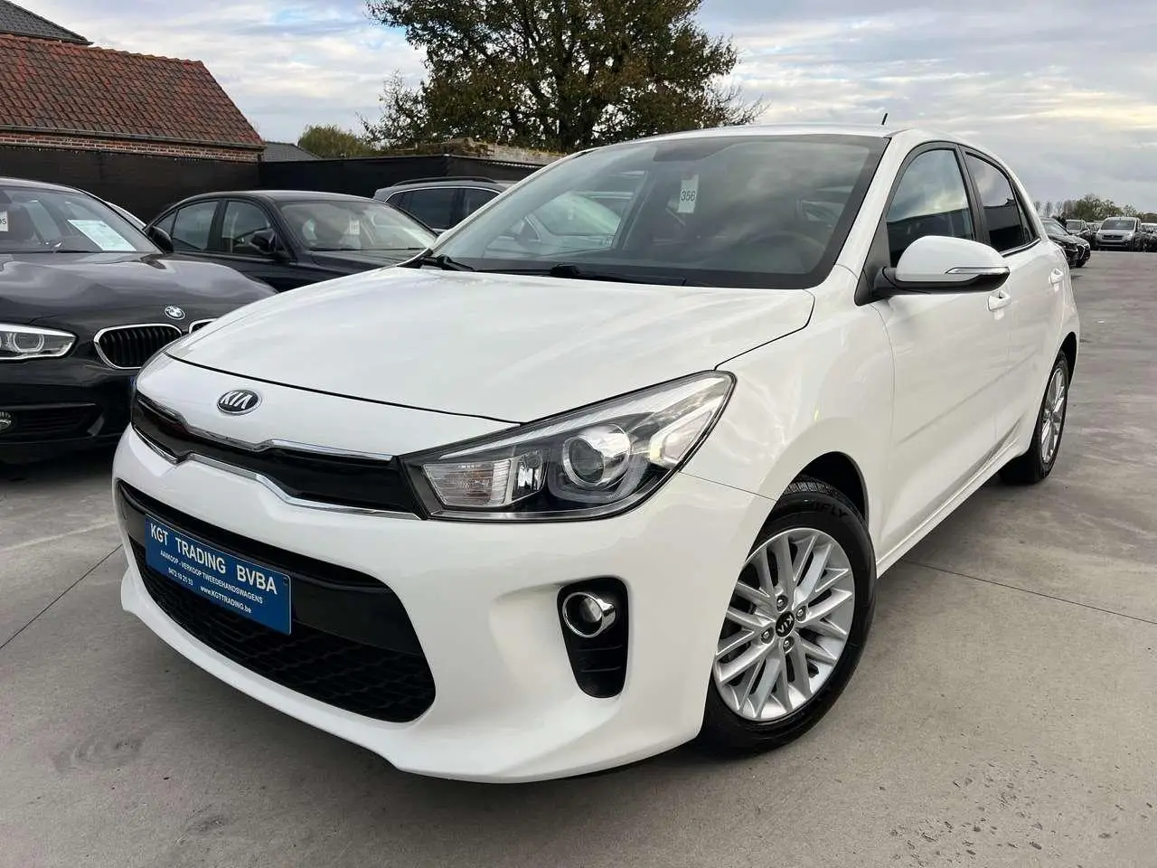 Photo 1 : Kia Rio 2017 Petrol