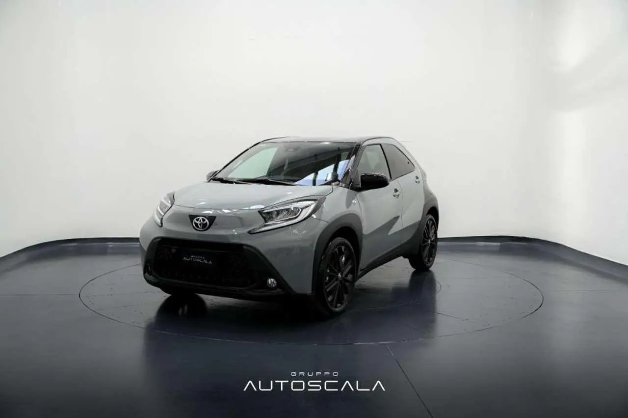 Photo 1 : Toyota Aygo X 2024 Essence