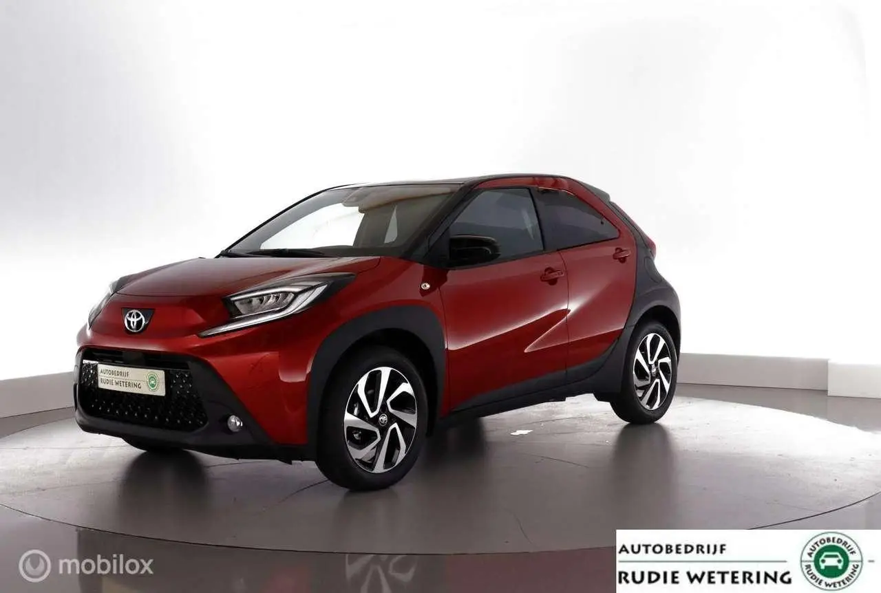 Photo 1 : Toyota Aygo X 2024 Essence